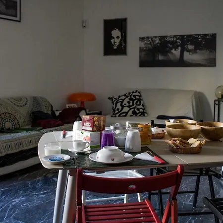 Nocleg ze śniadaniem A Due Passi Dal Lumiere Bolonia
