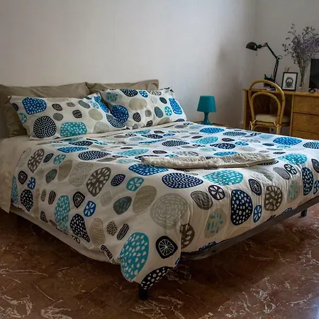 Nocleg ze śniadaniem A Due Passi Dal Lumiere *